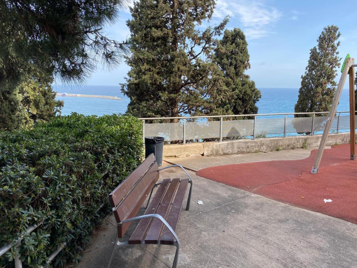 3 Bdrm Apart Near The Sea! Great For Kids! Arenys de Mar Exteriör bild